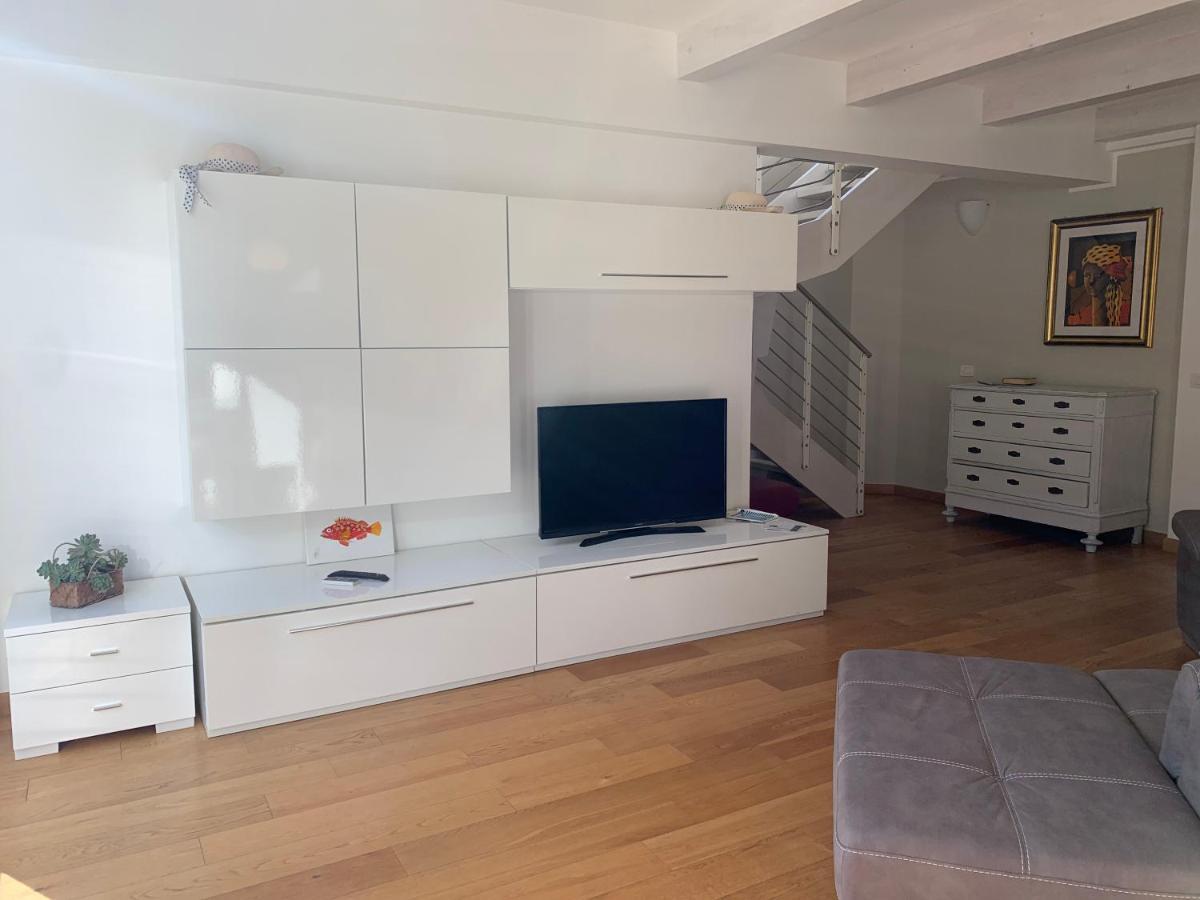 Camere E Case Vacanza Residenza Prealba Леванто Экстерьер фото